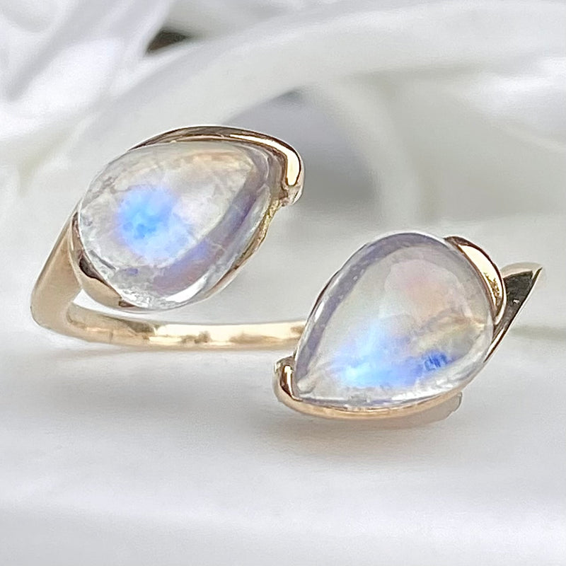 MOONSTONE BYPASS RING