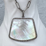 MOTHER OF PEARL PENDANT WITH DIAMONDS