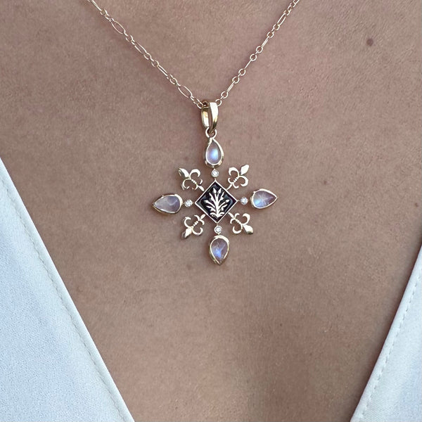 ANASATASIA FLEUR DE LIS PENDANT