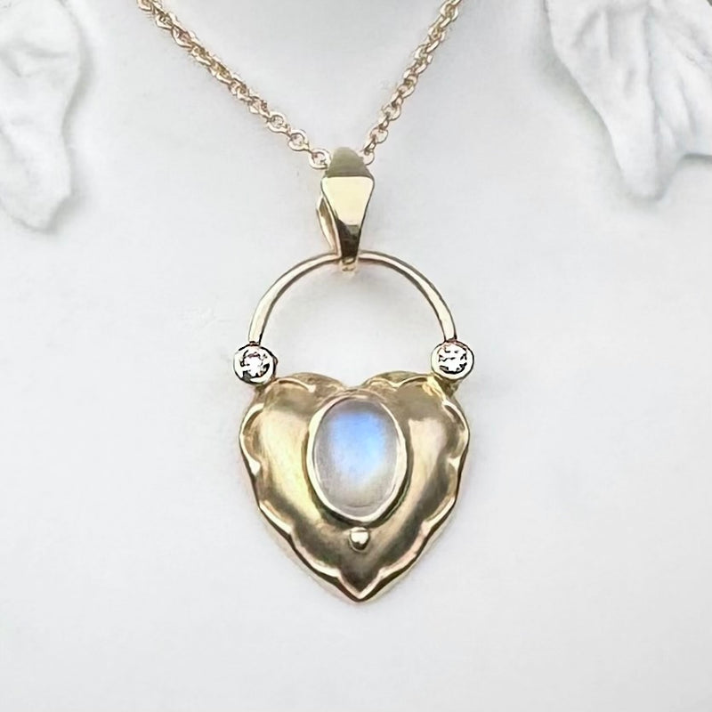 SERENA HEART LOCK PENDANT
