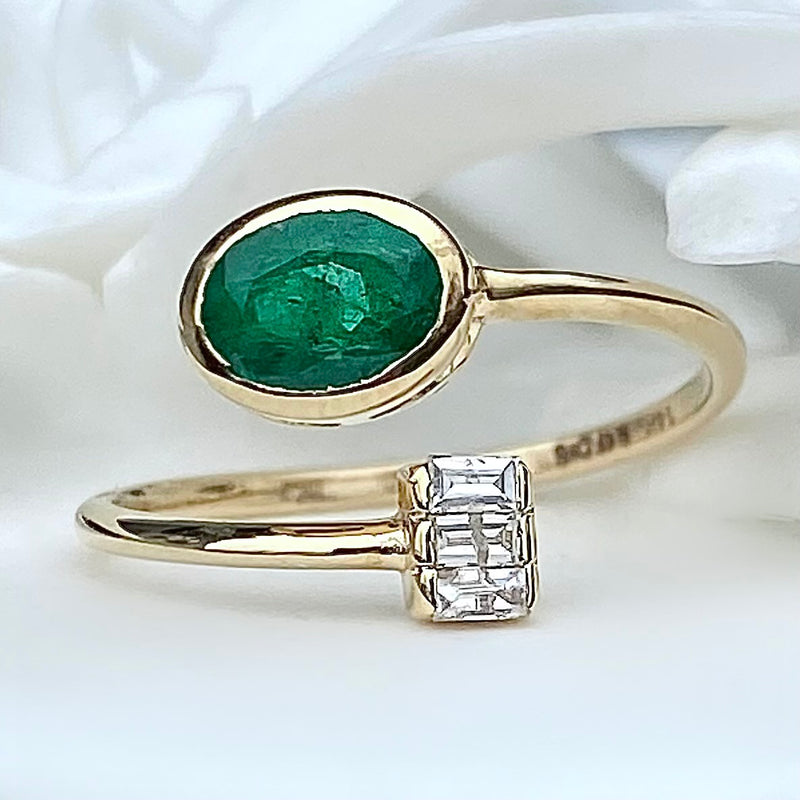 EMERALD TOI ET MOI RING ONE OF A KIND