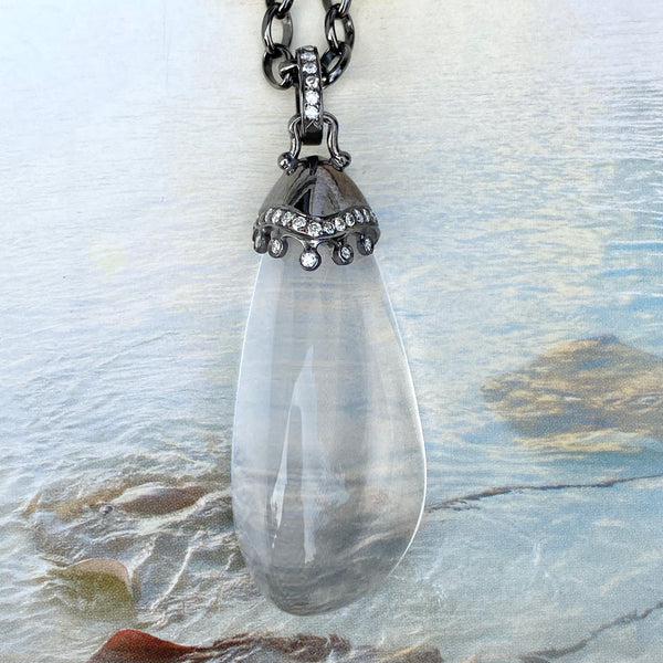 QUARTZ AND DIAMOND PENDANT